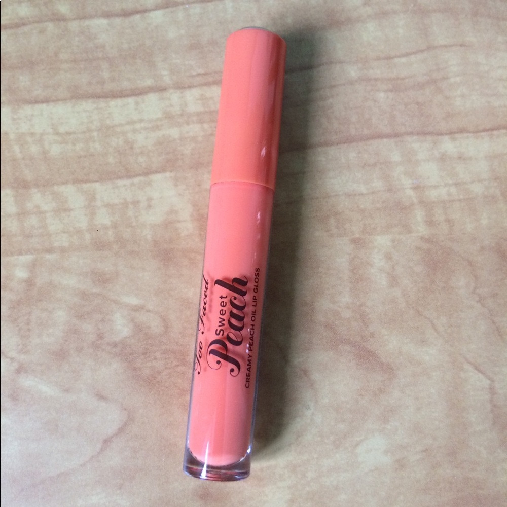 Too Faced Poppin Peach Lipgloss